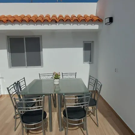 Apartman Olas Atico Penhouse With Terrace And Sea View, 2 Bedrooms La Caleta