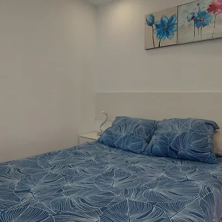 Olas Atico Penhouse With Terrace And Sea View, 2 Bedrooms Apartment *
