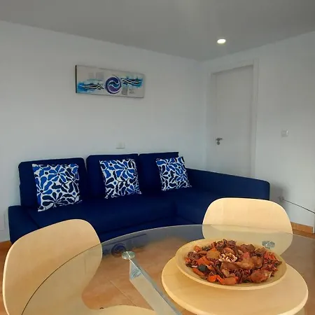 Apartman Olas Atico Penhouse With Terrace And Sea View, 2 Bedrooms *